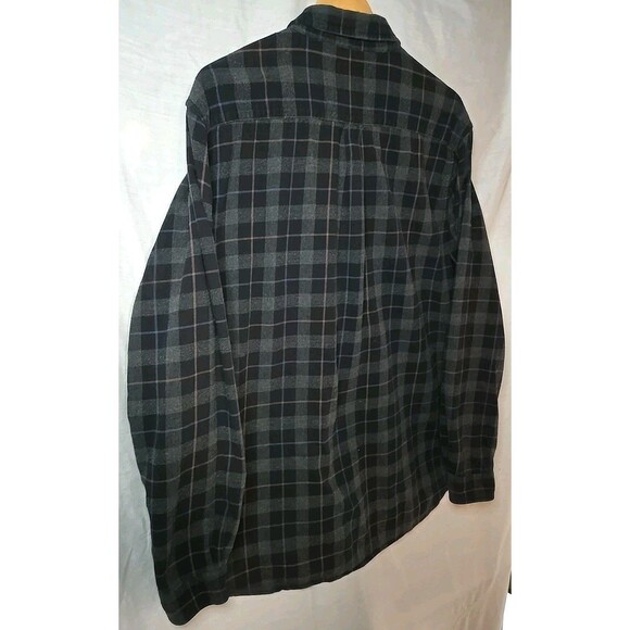 Northcrest Outdoor Flannel Long-Sleeve Button Shirt, Sz XLT, Plaid Black/Gray - Picture 5 of 8